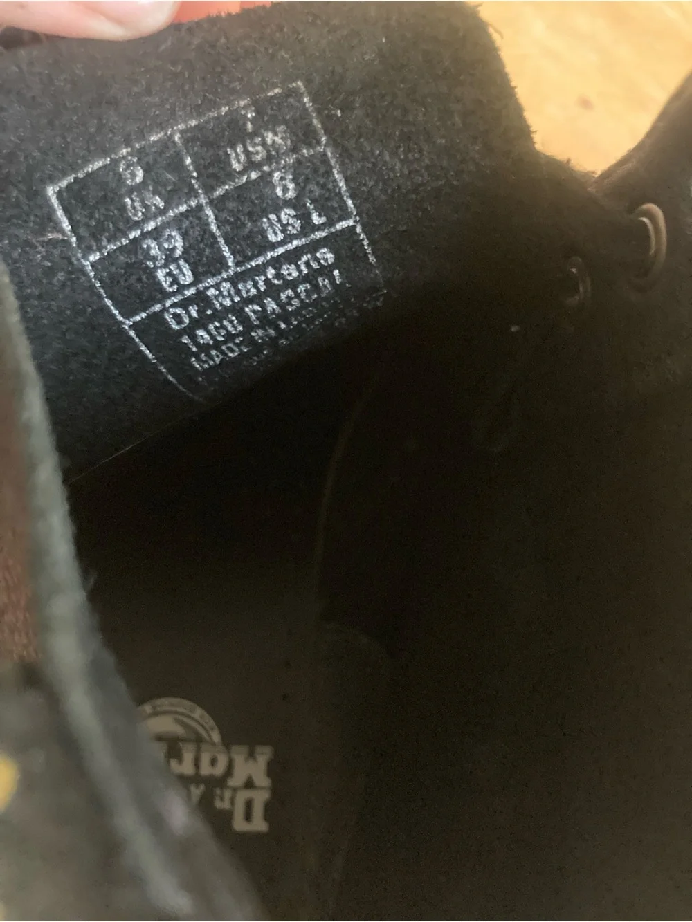 Dr. Martens Black 1460 pascal pebbled leather men’s 7/ women’s 8